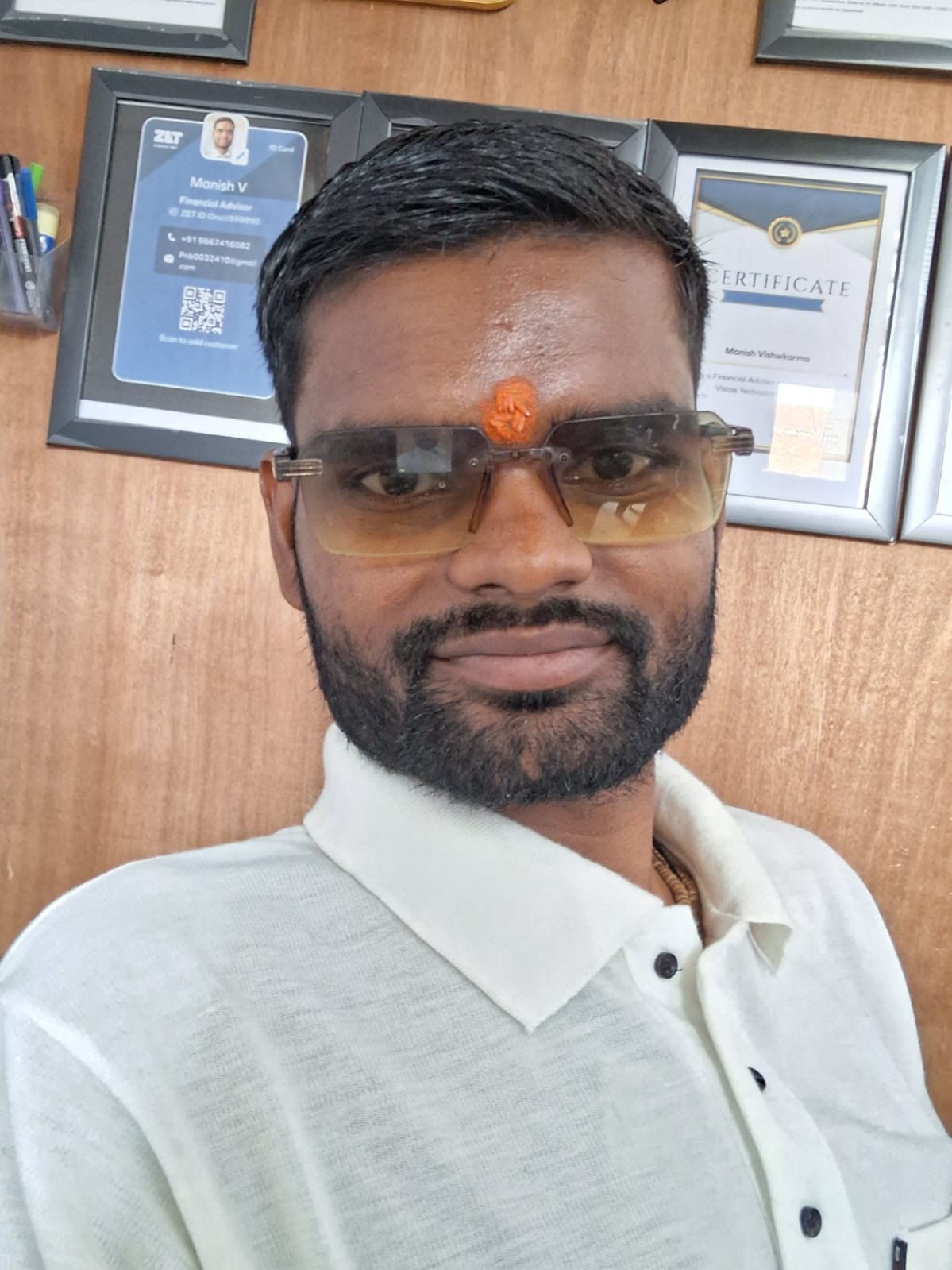 CEO Mr. Manish Vishwkarma